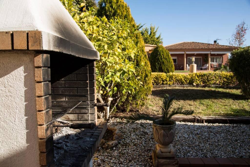 فيلا Casa Bella Con Piscina كالديس دي مونتبوي المظهر الخارجي الصورة