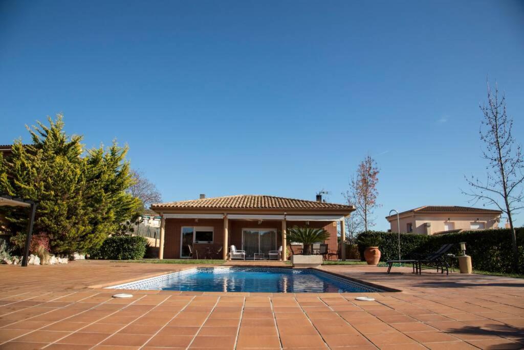 فيلا Casa Bella Con Piscina كالديس دي مونتبوي المظهر الخارجي الصورة