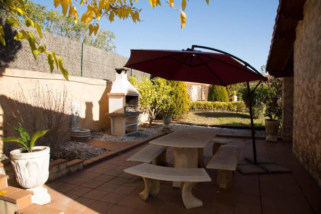 فيلا Casa Bella Con Piscina كالديس دي مونتبوي المظهر الخارجي الصورة