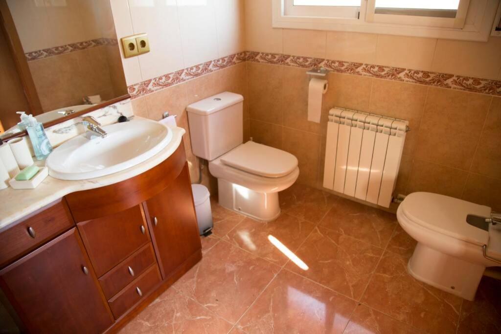 فيلا Casa Bella Con Piscina كالديس دي مونتبوي المظهر الخارجي الصورة